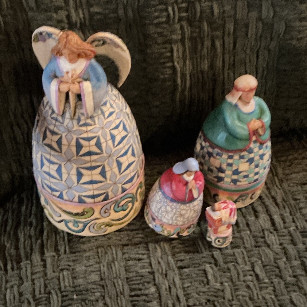 Jim Shore Nativity Nesting Boxes - Elegant Multicolor Set - Picture 4 of 4